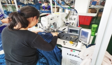 自動打吊牌機(jī)